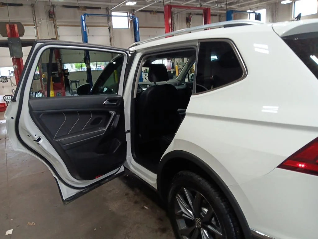 Used 2022 Pure White Volkswagen 2.0T SE image 32