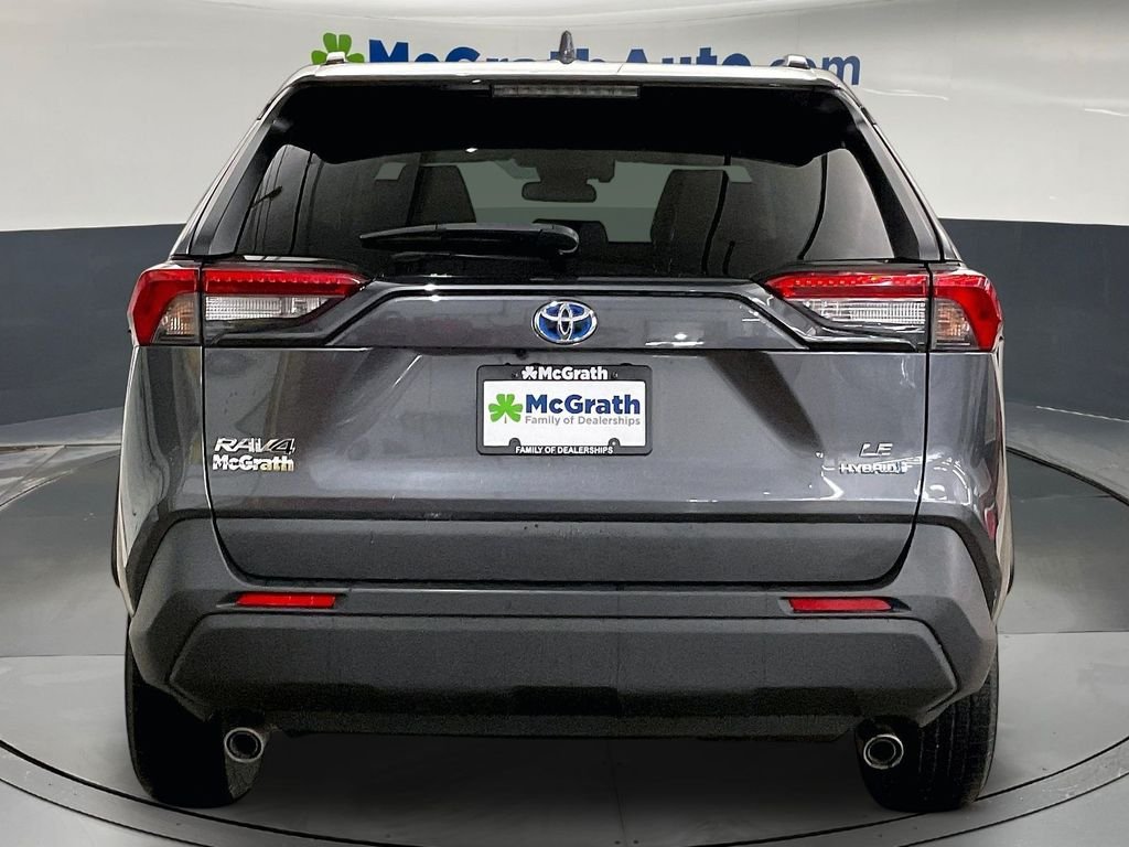 Used 2020 Gray Toyota LE image 6