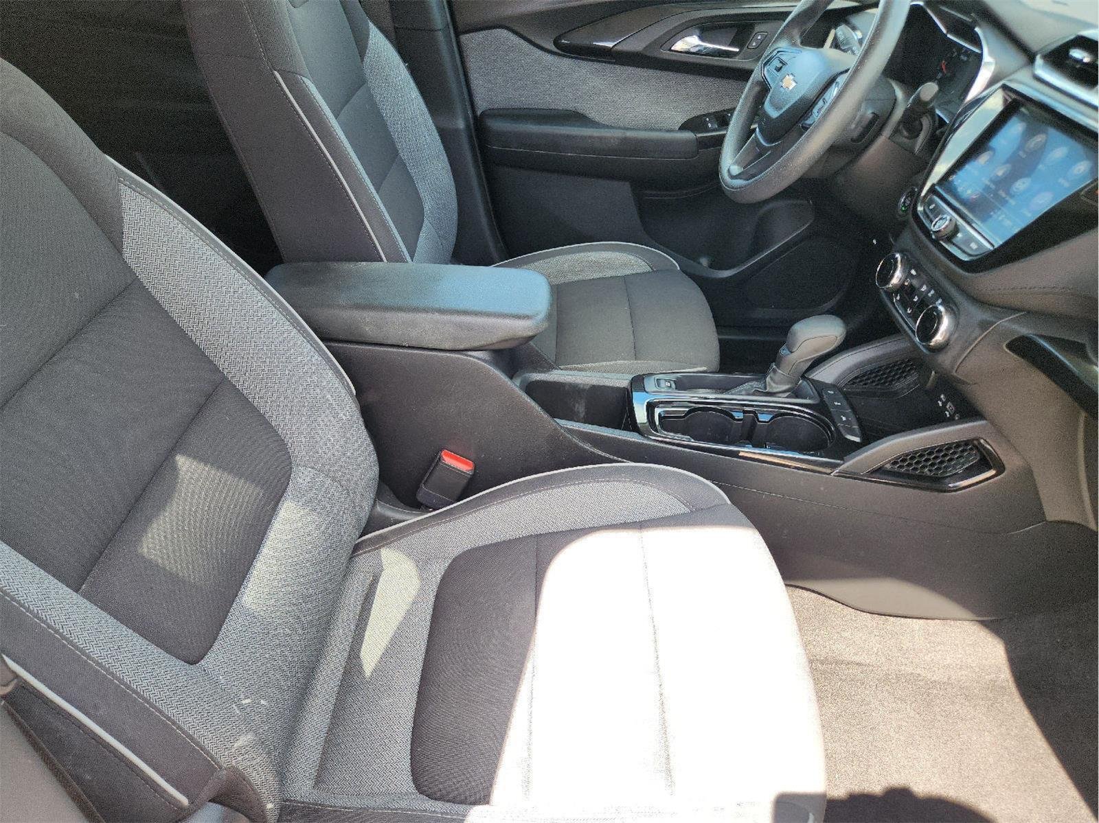Used 2022 Summit White Chevrolet LT image 13
