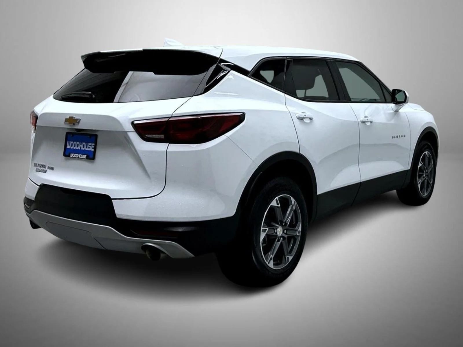 Used 2025 White Chevrolet LT image 5