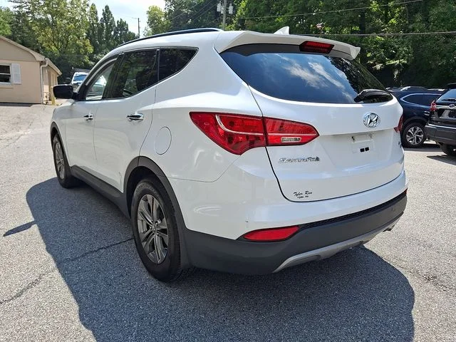 Used 2013 White Hyundai Base image 8