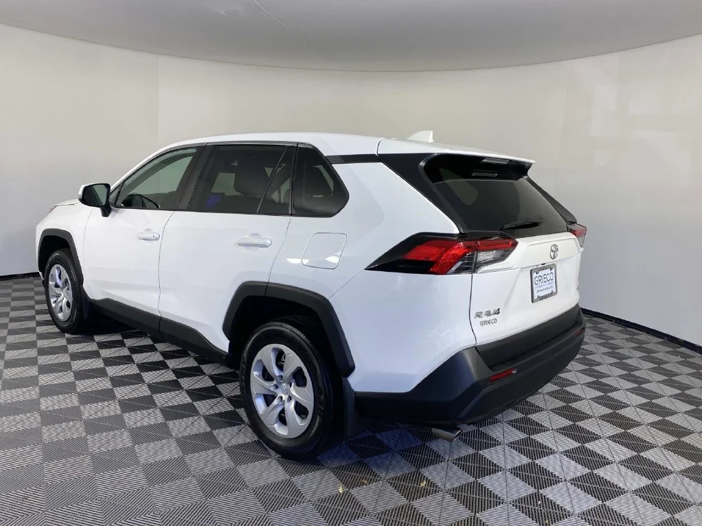 Used 2024 Ice Toyota LE image 6