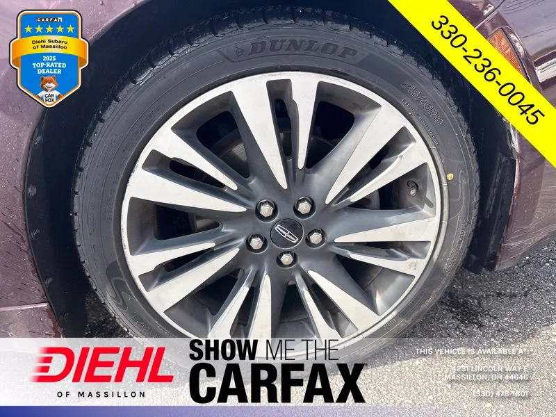 Used 2018 Red Lincoln Reserve image 6