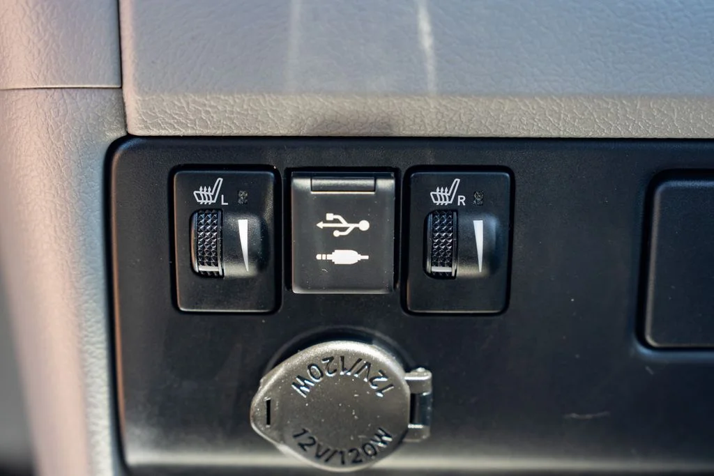 Used 2020 Predawn Gray Mica Toyota XLE image 22