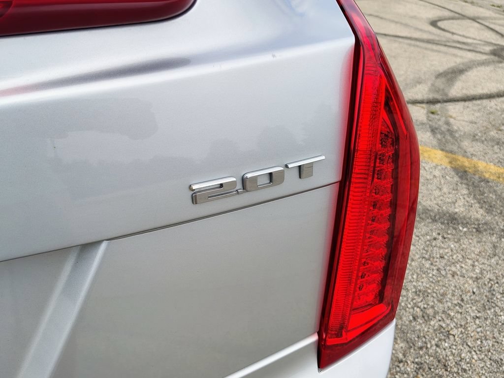 Used 2018 RADIANT SILVER METALLIC Cadillac Luxury AWD image 14