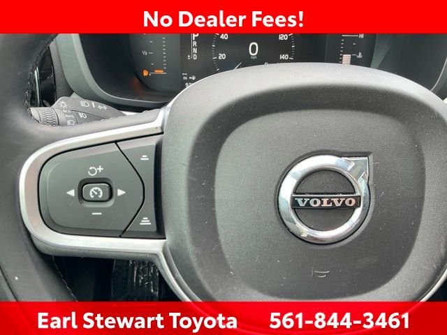 Used 2019 White Volvo T5 Momentum image 55