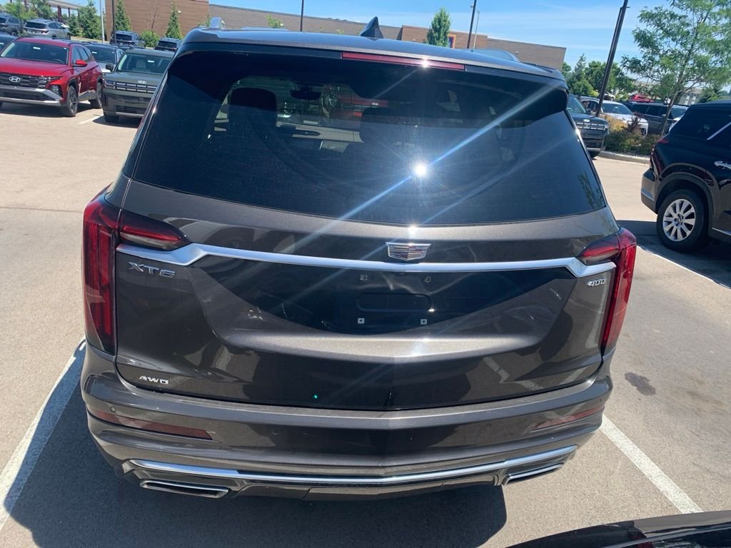 Used 2020 Brown Cadillac Premium Luxury image 4