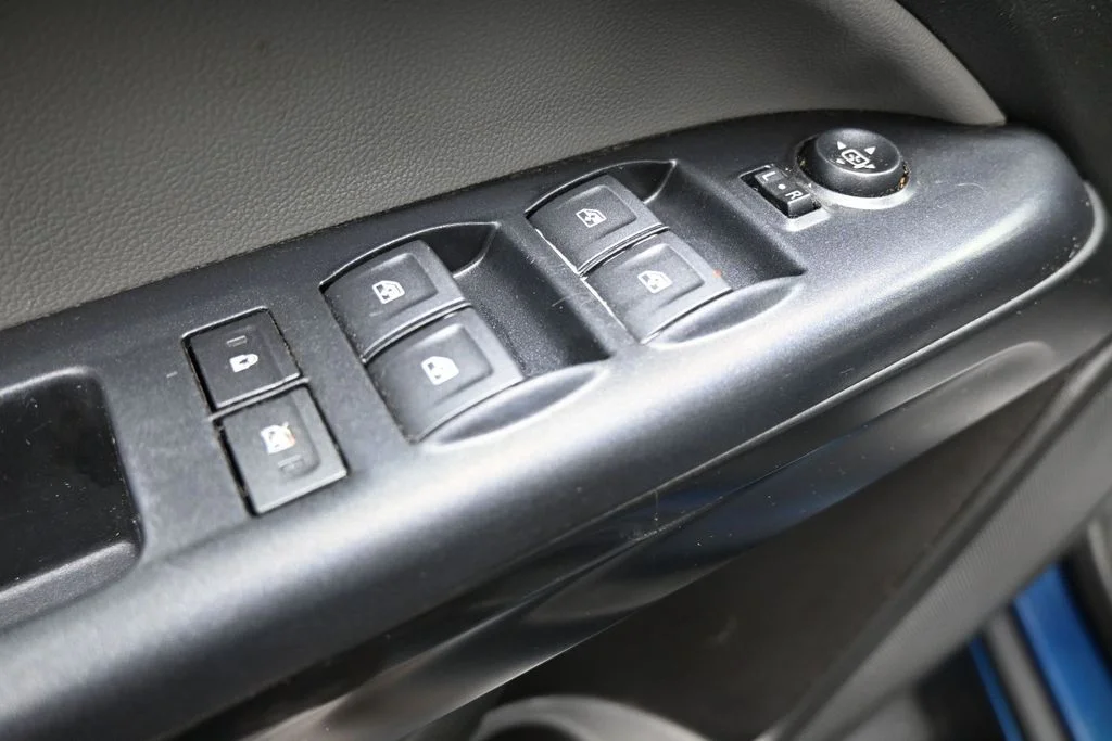 Used 2019 Blue Chevrolet Work Truck image 11