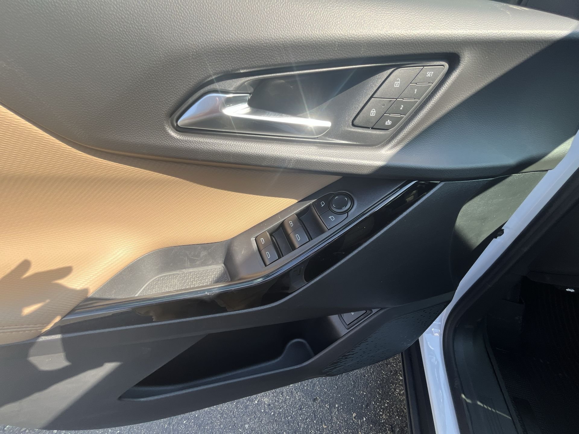 New 2026 Polar White Tricoat Chevrolet ACTIV image 48
