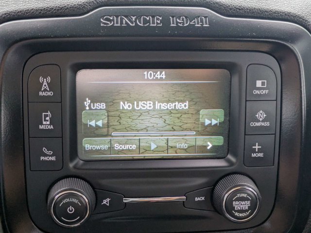 Used 2015 Silver Jeep Sport image 21