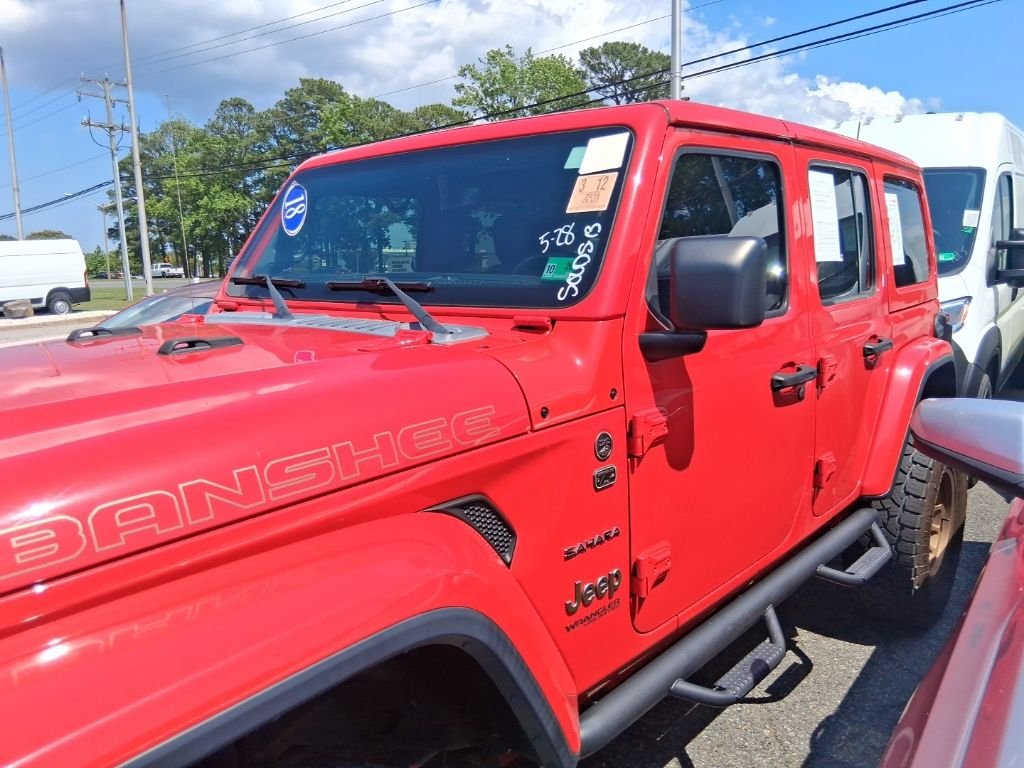 Used 2018 Red Jeep Unlimited Sahara image 10