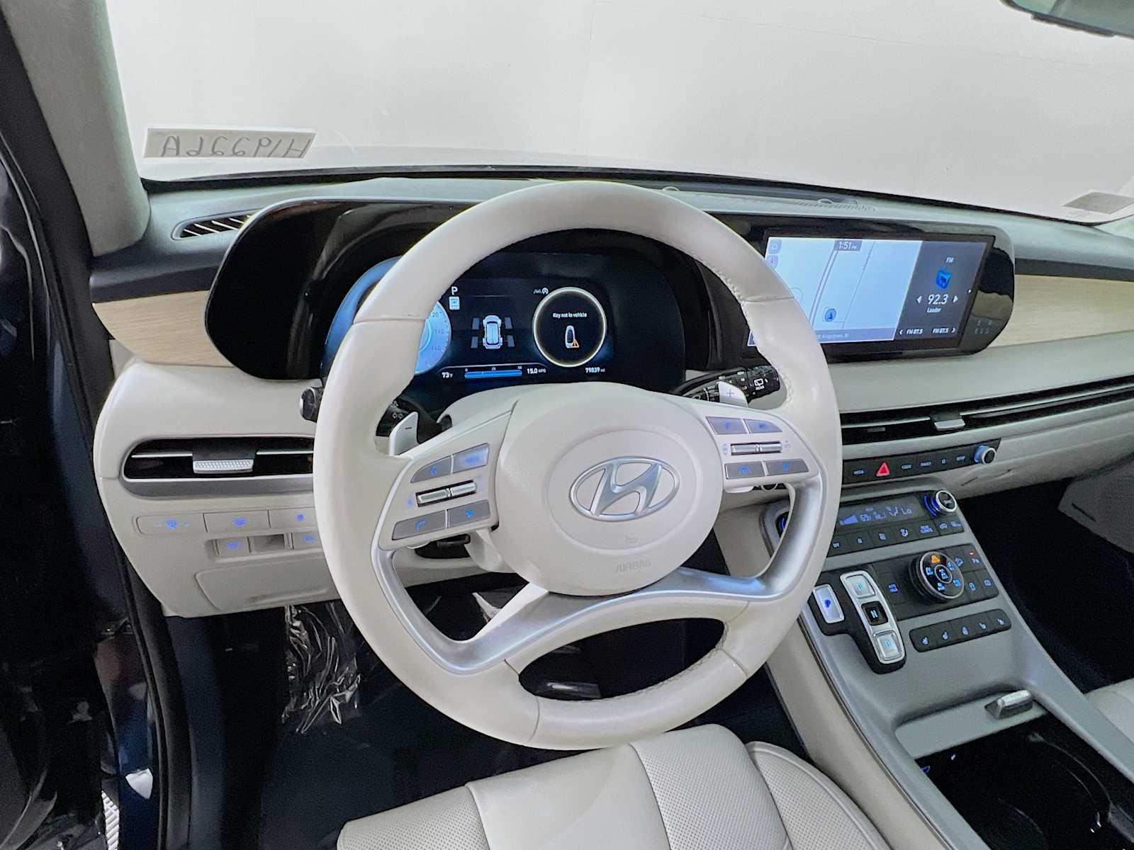 Used 2023 Moonlight Cloud Hyundai Limited image 11
