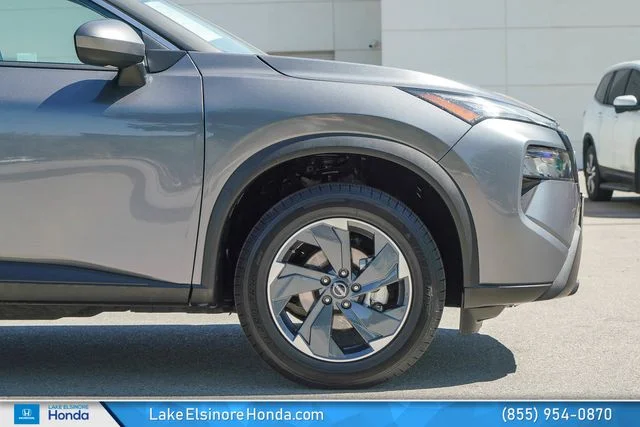 Used 2024 Gun Metallic Nissan SV image 7
