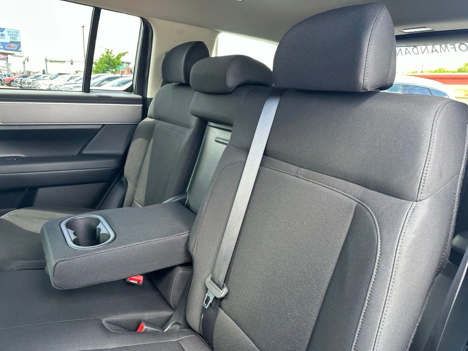 Used 2025 Black Hyundai SE image 18