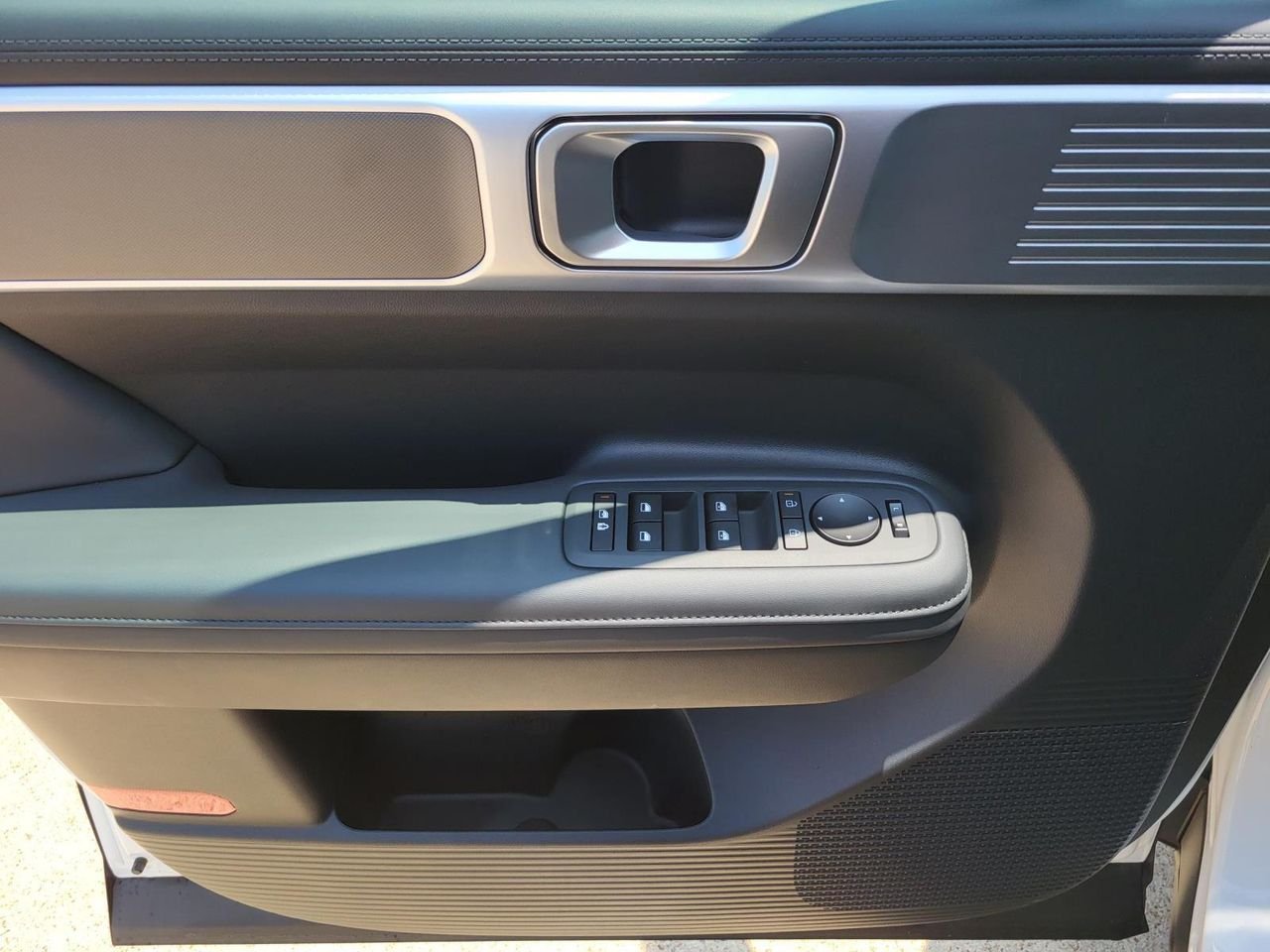 New 2026 Serenity White Hyundai SEL FWD image 14
