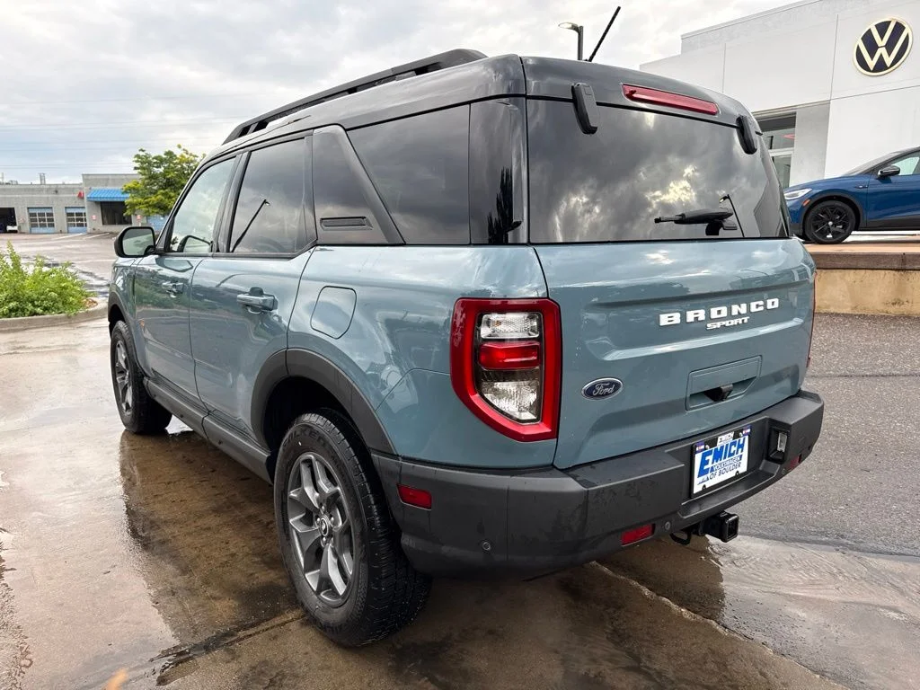 Used 2021 Blue Ford Badlands image 3