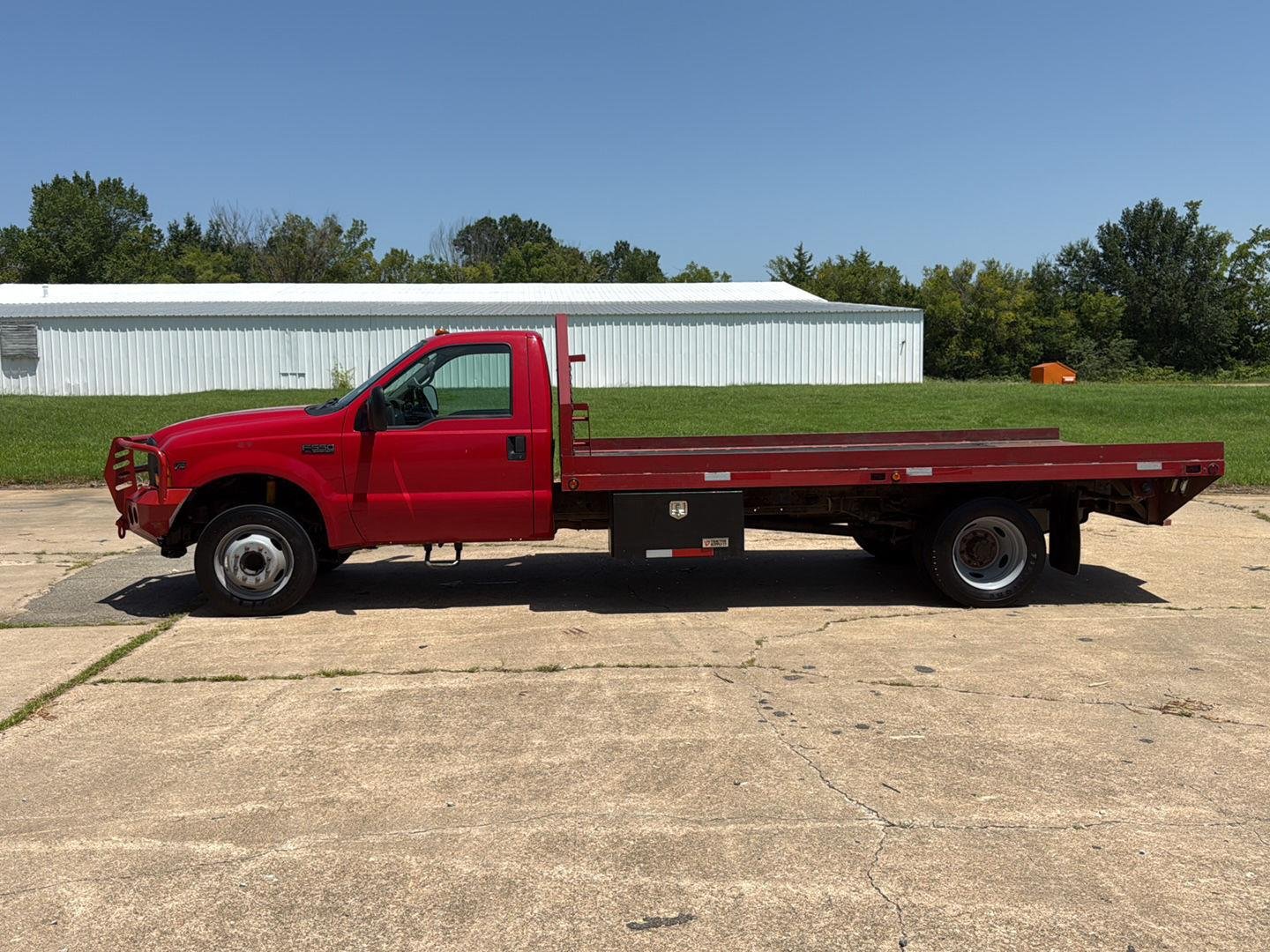 Used 2001 red Ford XL image 4