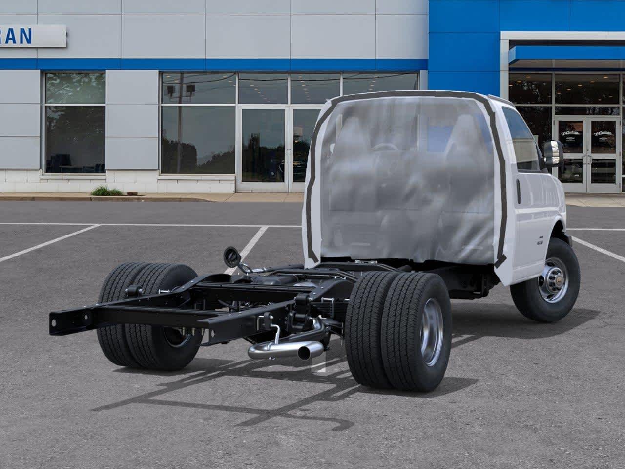 New 2026 Summit White Chevrolet 1WT image 4