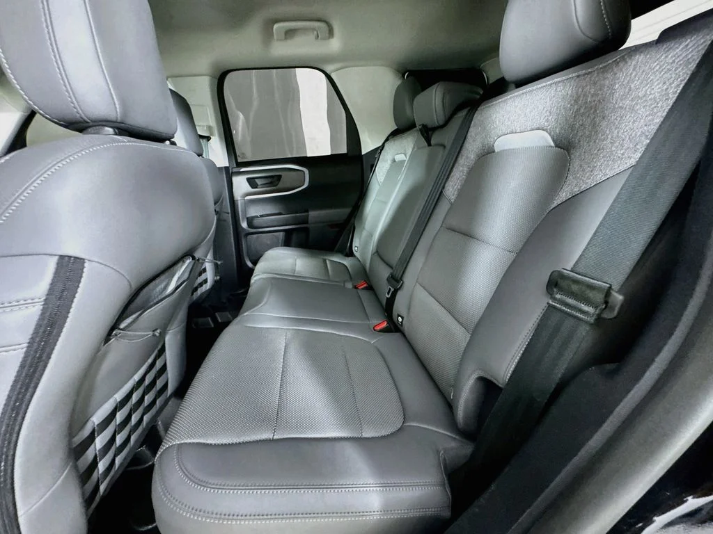 Used 2025 Black Ford Badlands image 28