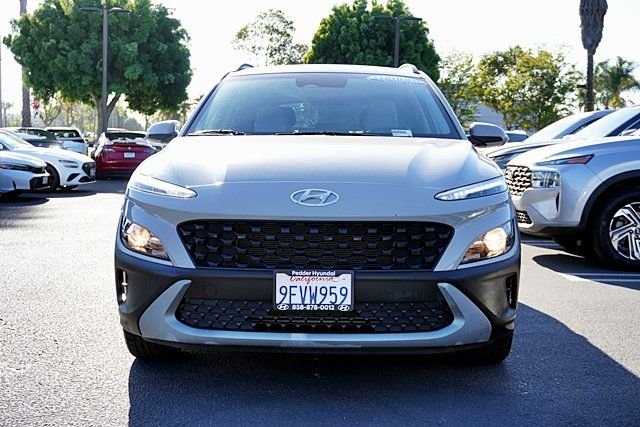 Used 2023 Silver Hyundai SEL image 4