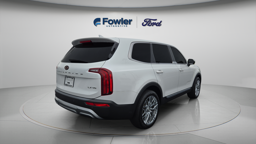 Used 2020 White Kia LX image 7