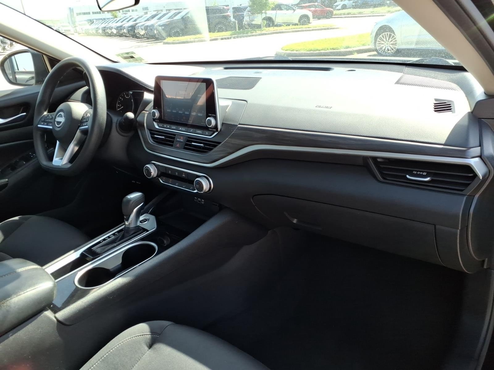2024 Nissan Altima 2.5 SV Black at Robbins Nissan