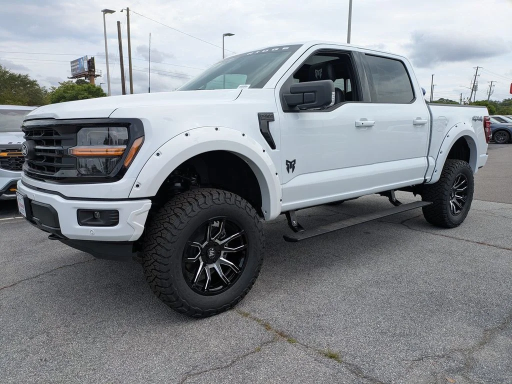 New 2026 Oxford White Ford XLT image 8