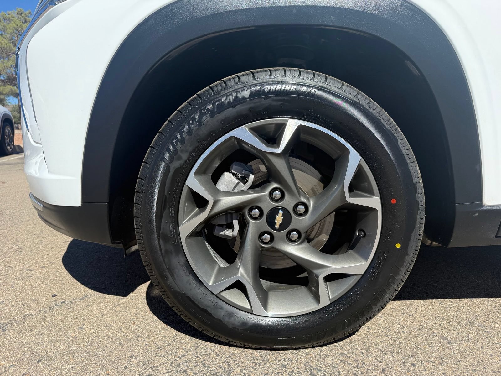 2024 Chevrolet Trax LT - Photo 37