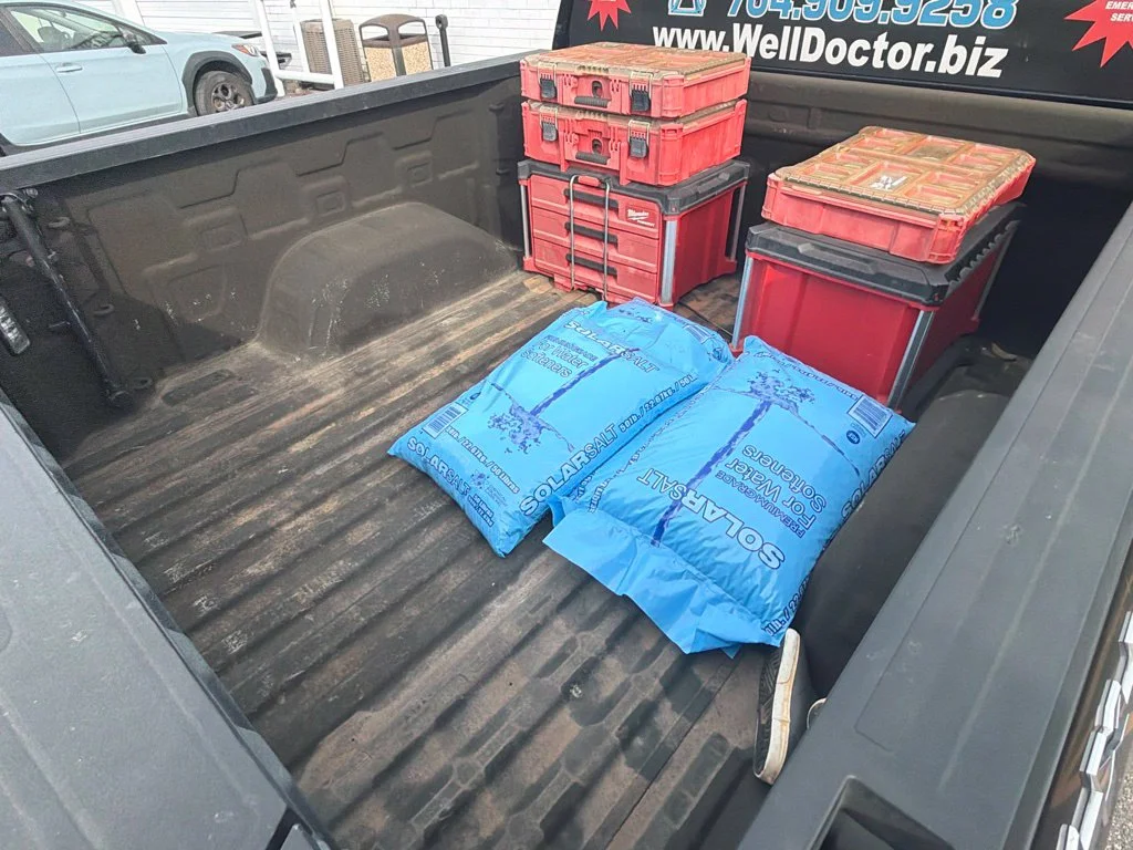 Used 2022 Black GMC Elevation image 16