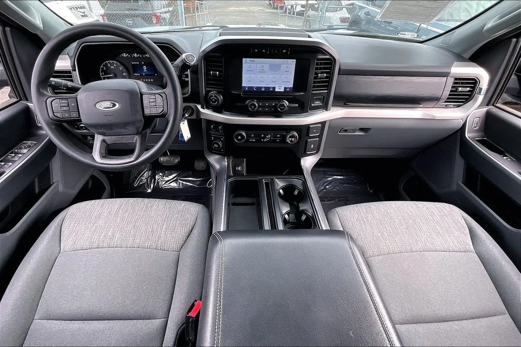 Used 2021  Ford XLT image 13