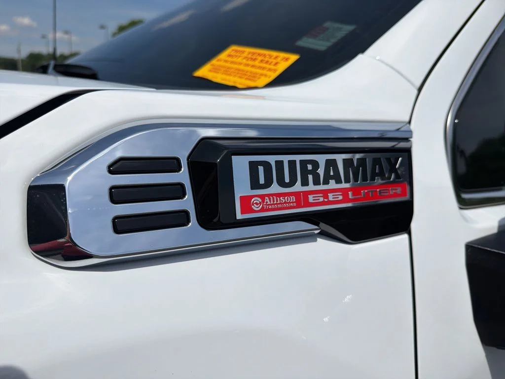 Used 2025 White GMC Denali image 11