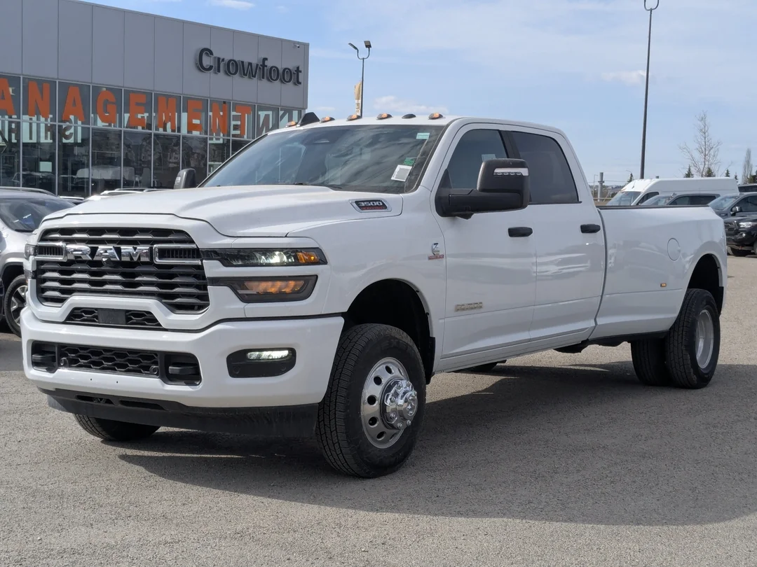New 2026 White RAM Big Horn - - 4x4 - Level 2 Plus Grp - Max Tow Pkg - Sport Appearance Pkg & More! image 4