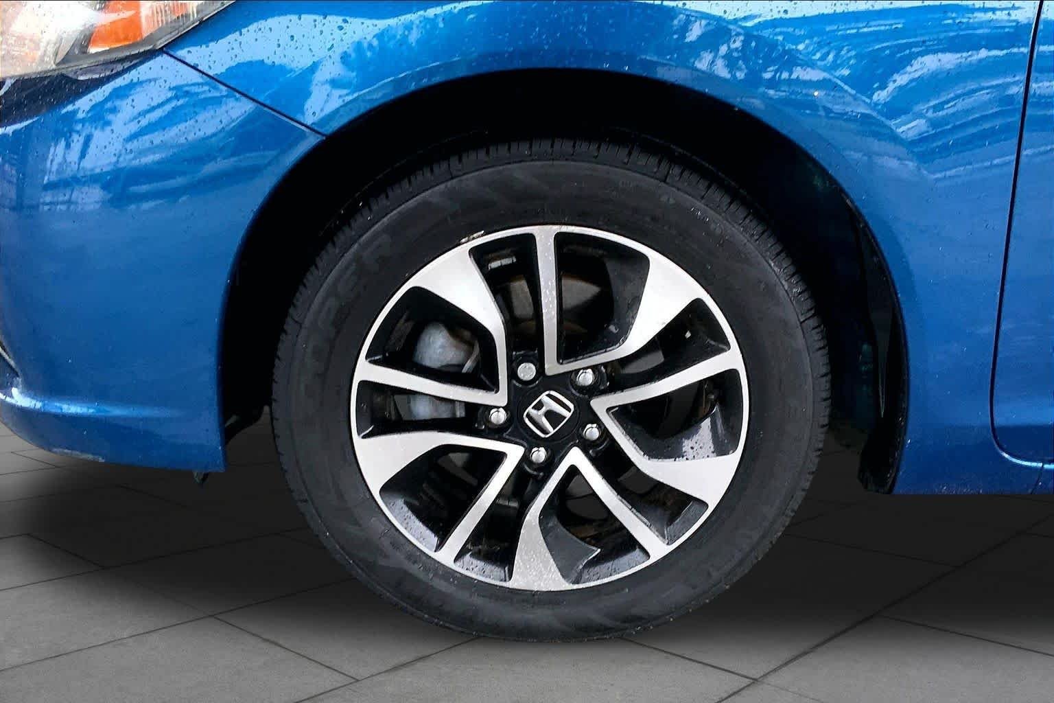 Used 2014 Dyno Blue Pearl Honda EX image 11
