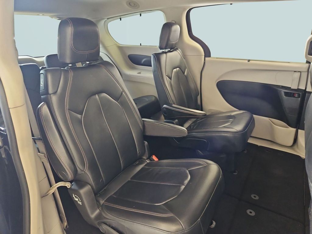 2017 Chrysler Pacifica Touring-L - Photo 27