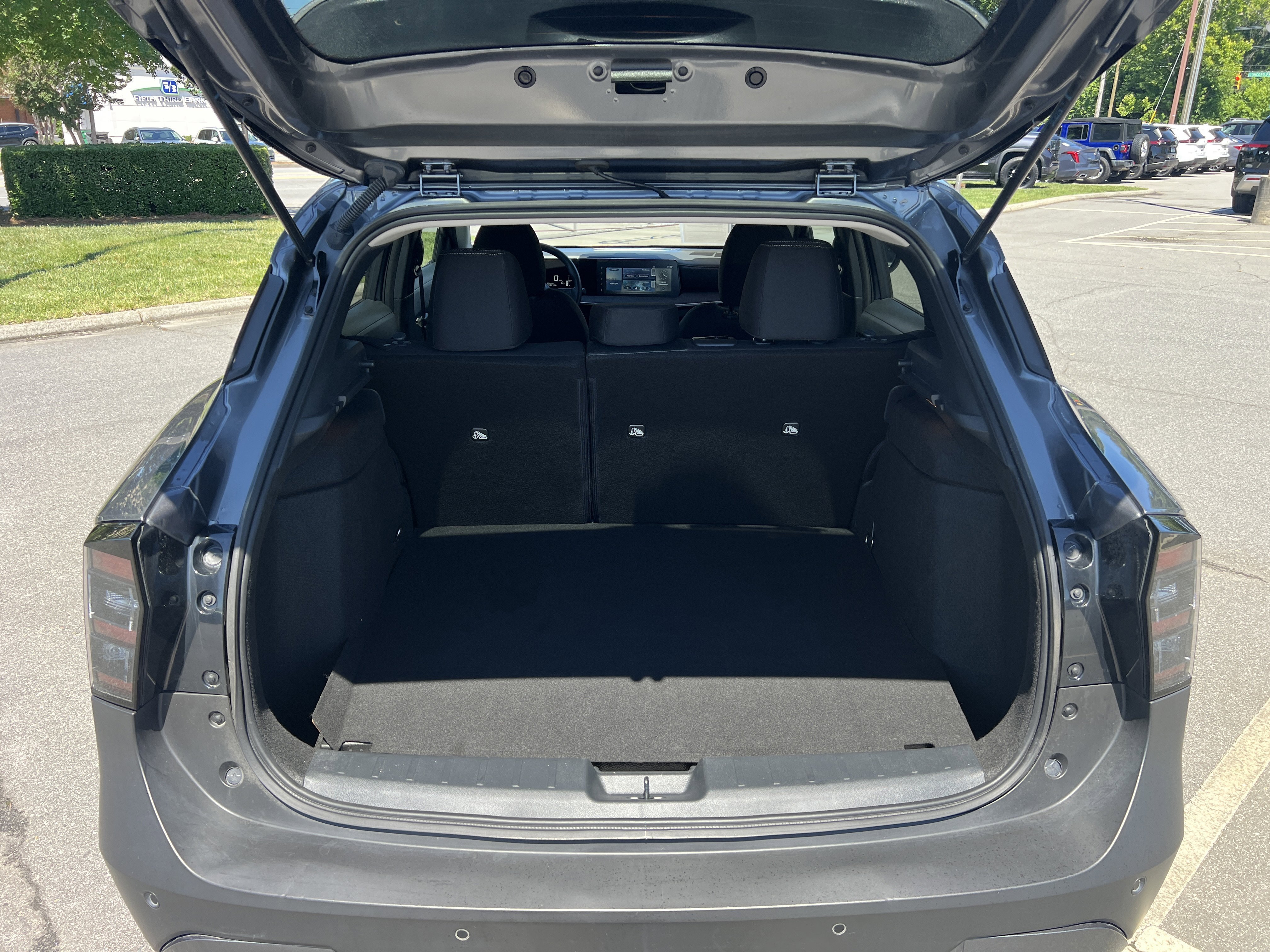 Used 2025 Gun Metallic Nissan SV image 15