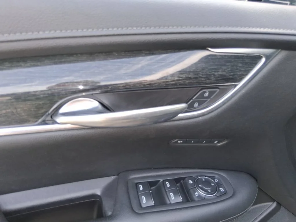 Used 2021 SHADOW METALLIC Cadillac AWD Premium Luxury image 11