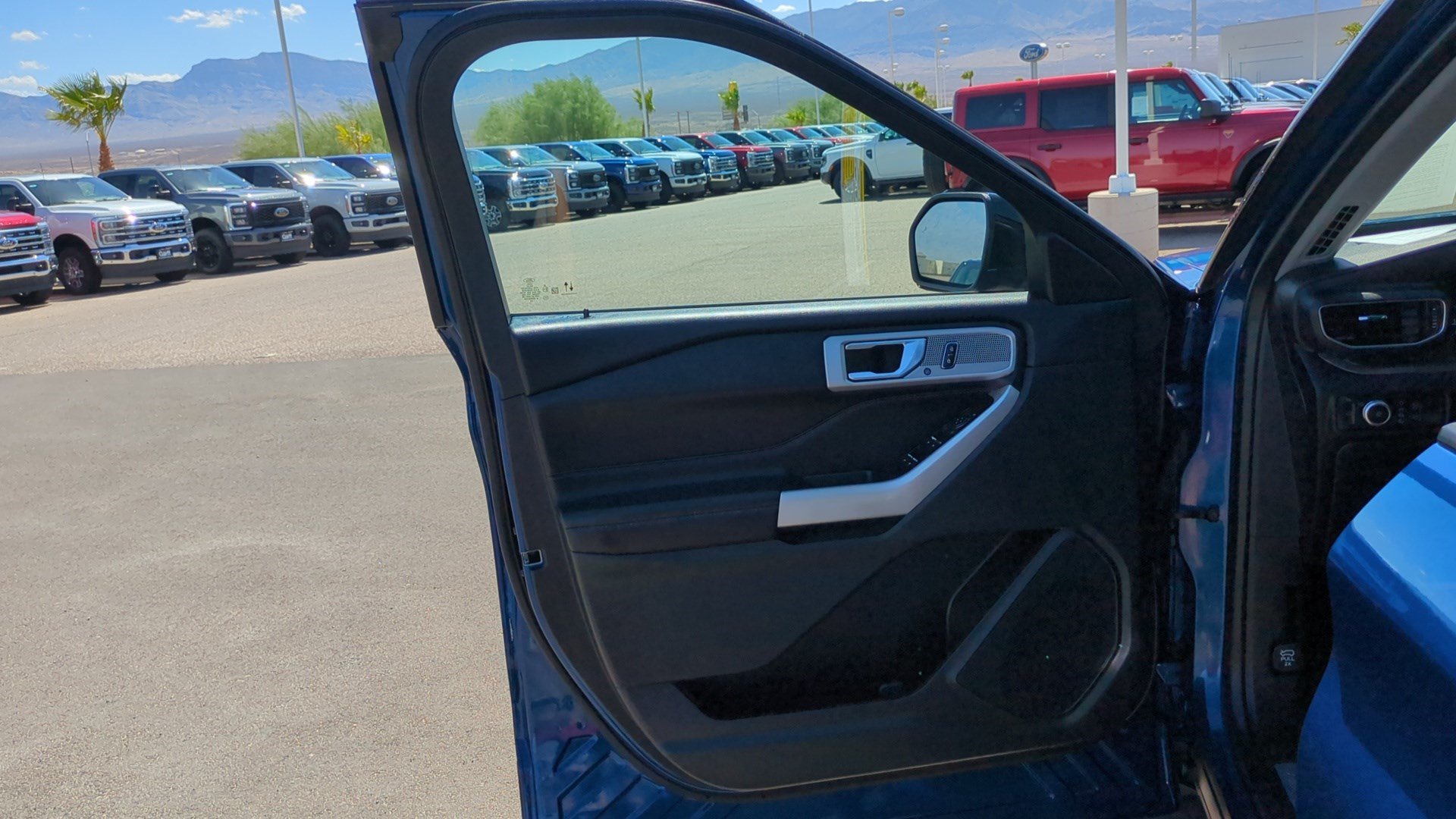 Used 2022 Blue Metallic Ford Limited image 11