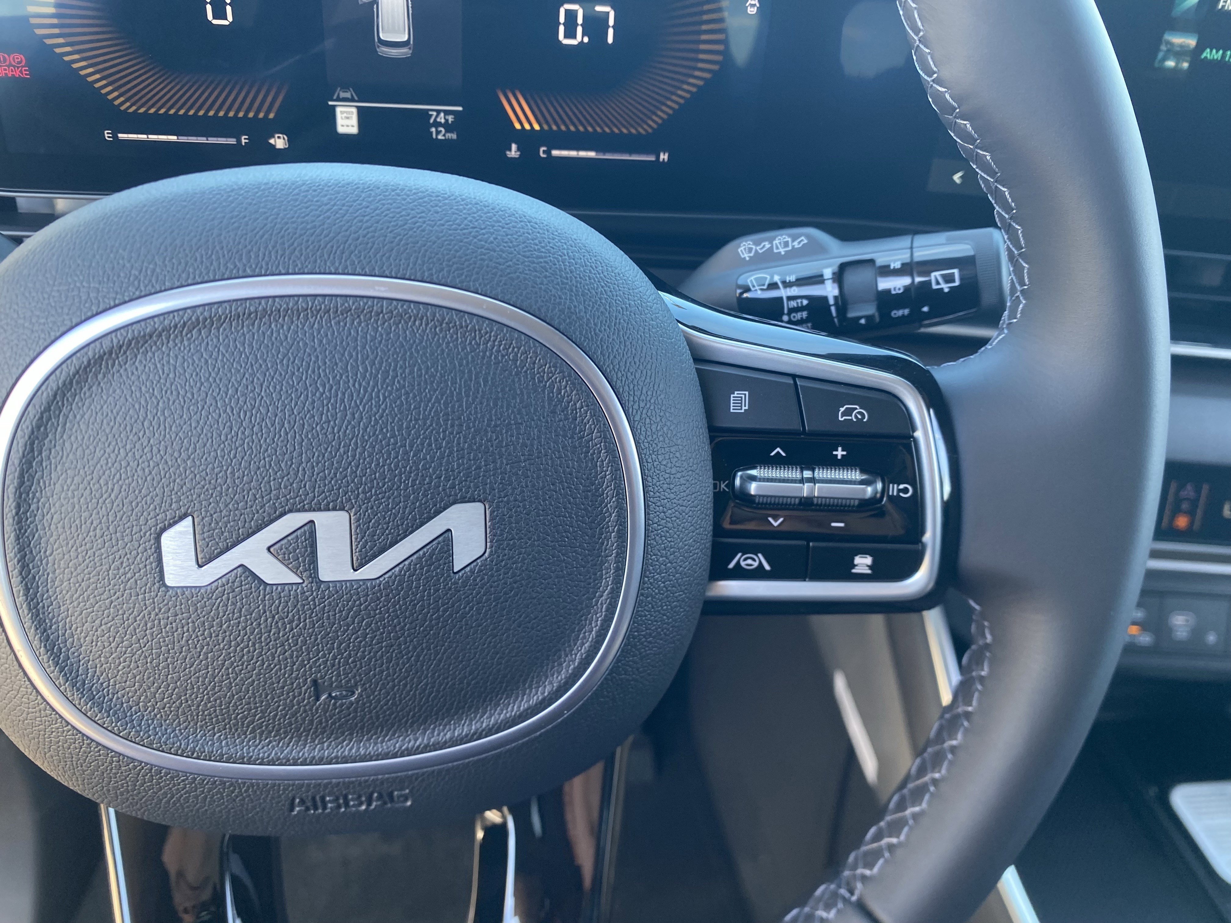 New 2026 Deep Chroma Blue Kia EX image 23