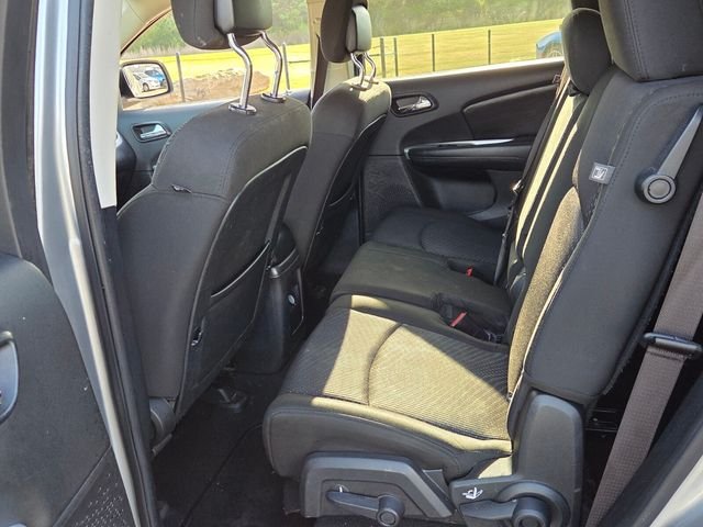 Used 2019 Silver Dodge SE image 6