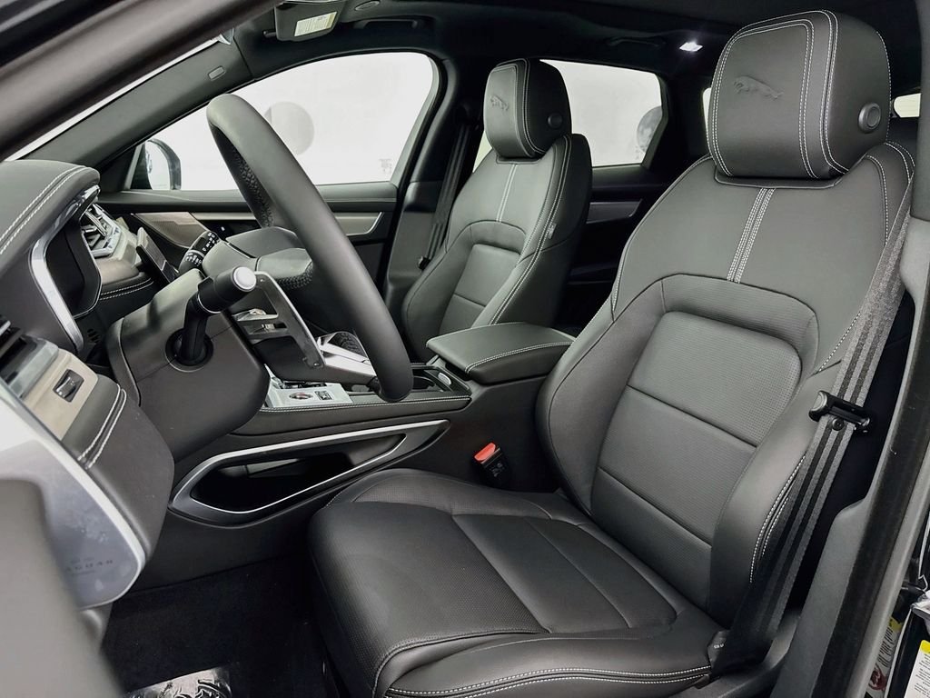 New 2026 Santorini Black JAGUAR P250 R-DYNAMIC S image 21