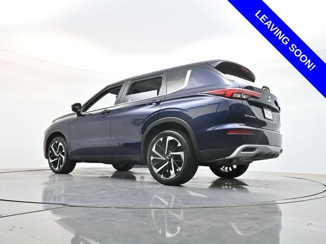 Used 2024  Mitsubishi SE image 47