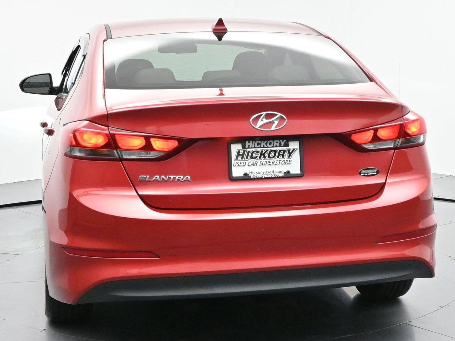 Used 2018 Scarlet Red Hyundai SEL image 6