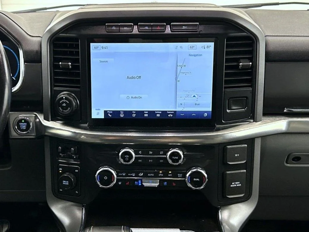 Used 2022 White Ford Lariat image 12