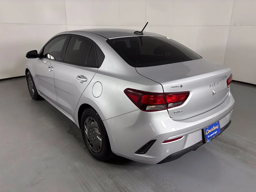Used 2023 Silver Kia S image 6