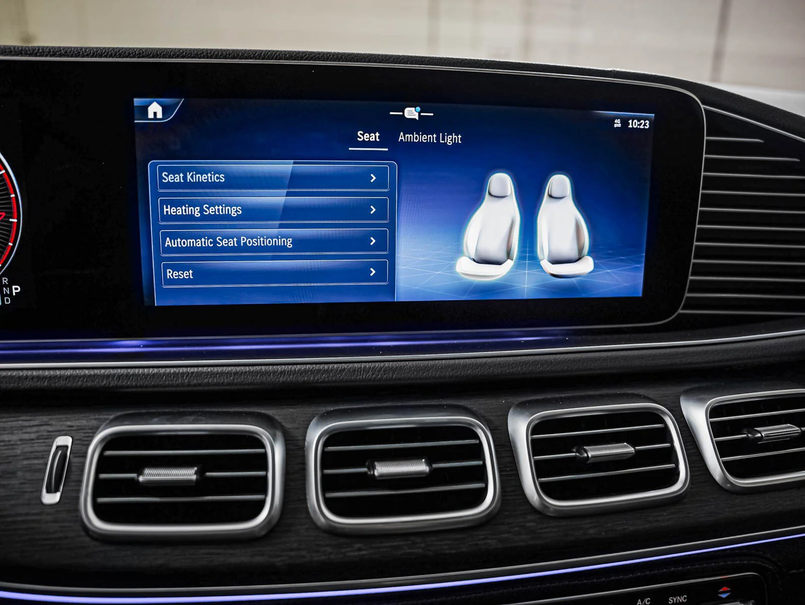 New 2026 Polar White Mercedes-Benz AMG® 4MATIC image 22