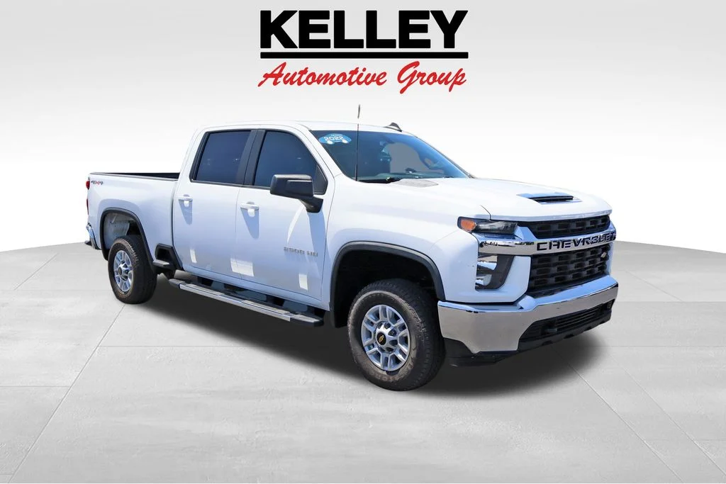 Used 2022 White Chevrolet LT image 1
