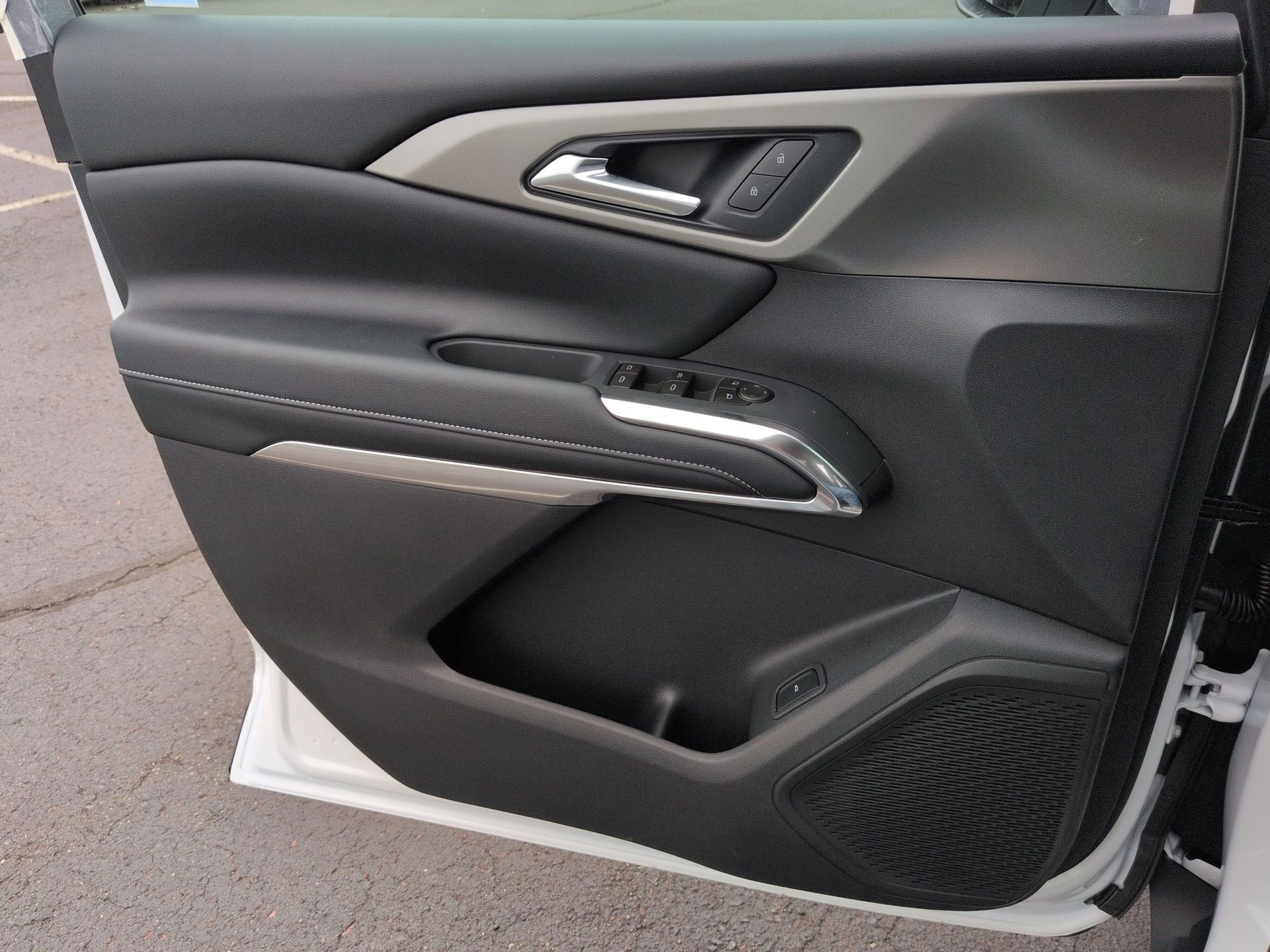New 2026 Summit White Chevrolet LT image 59