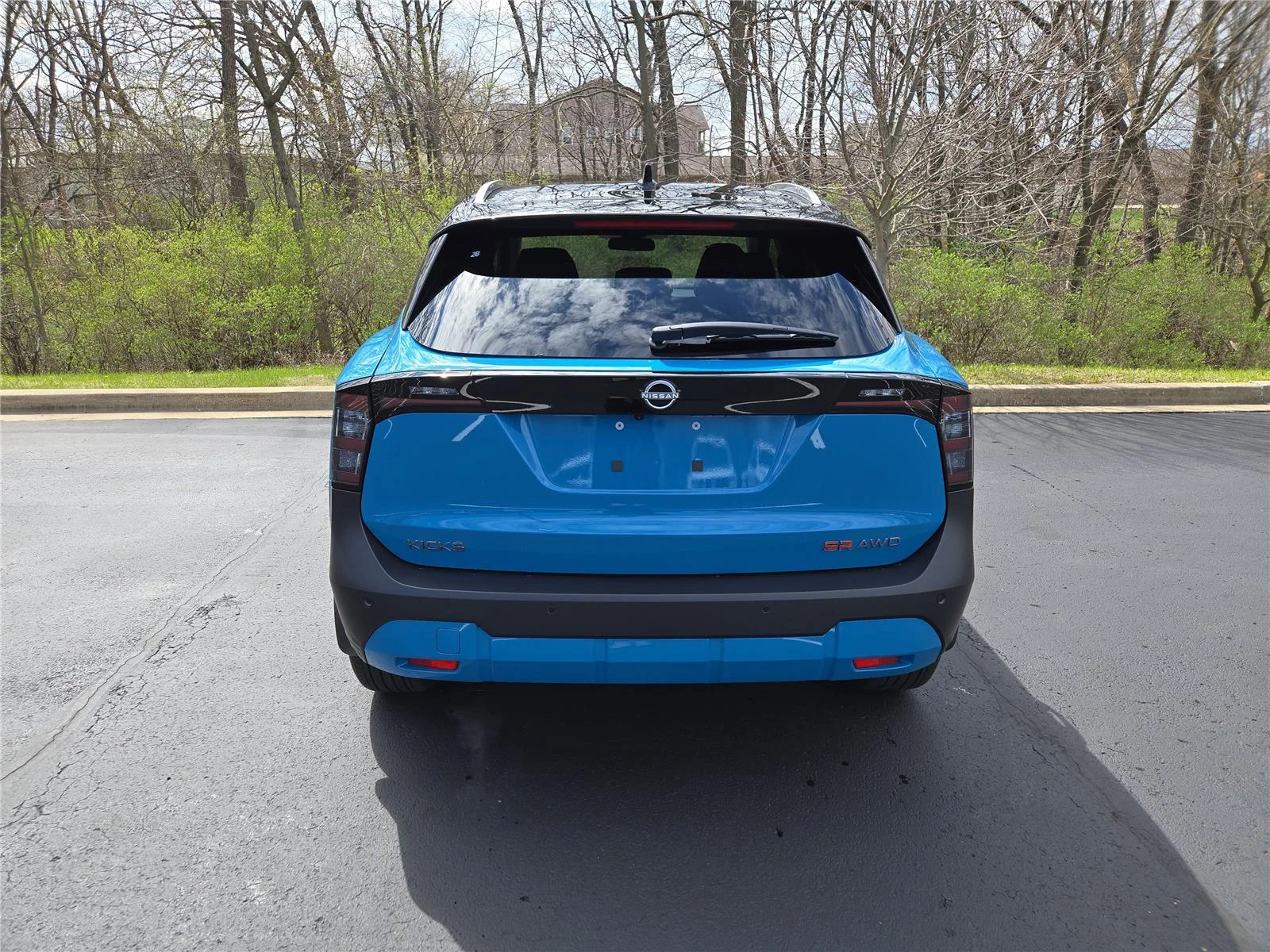 New 2026 Arctic Ice Blue Metallic/Super Black Nissan SR image 8