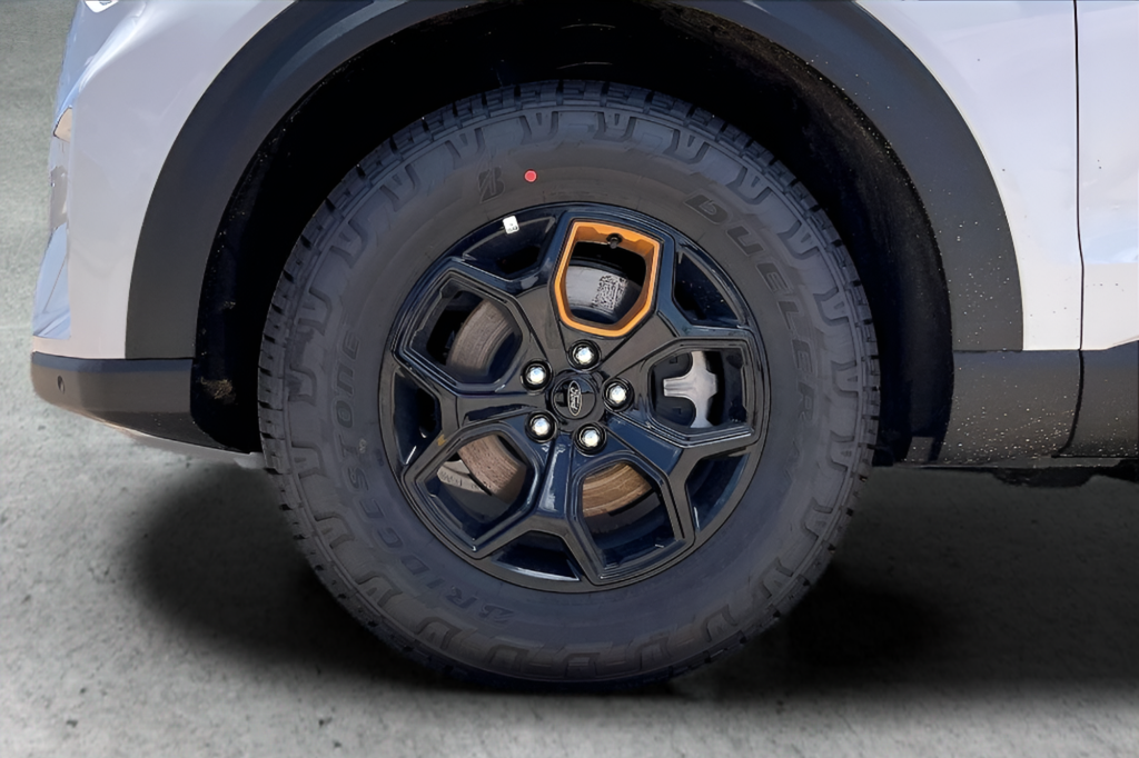 New 2026 Star White Metallic Tri-Coat Ford Tremor image 19