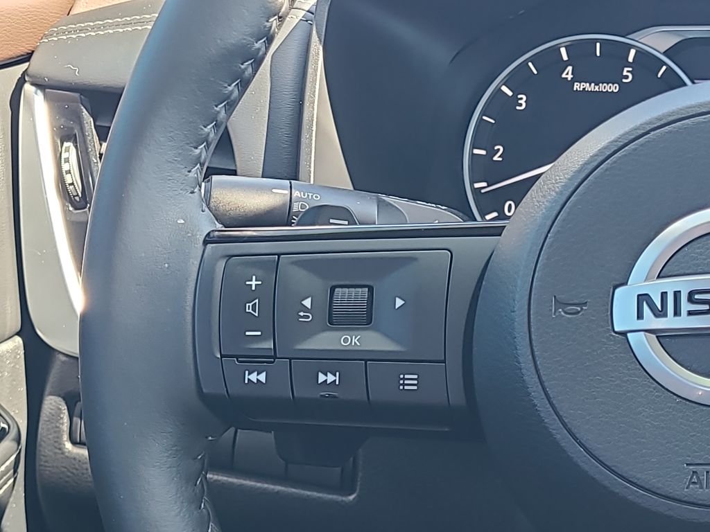 Used 2021 Black Nissan SV image 21